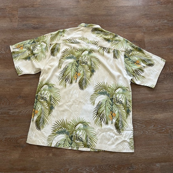 Tommy Bahama 100% Silk Hawaiian Shirt | Palm Print | Cream | Size XL - Picture 11 of 13